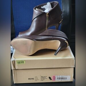 Michael Kors Kendra Open Toe Bootie slightly used in box